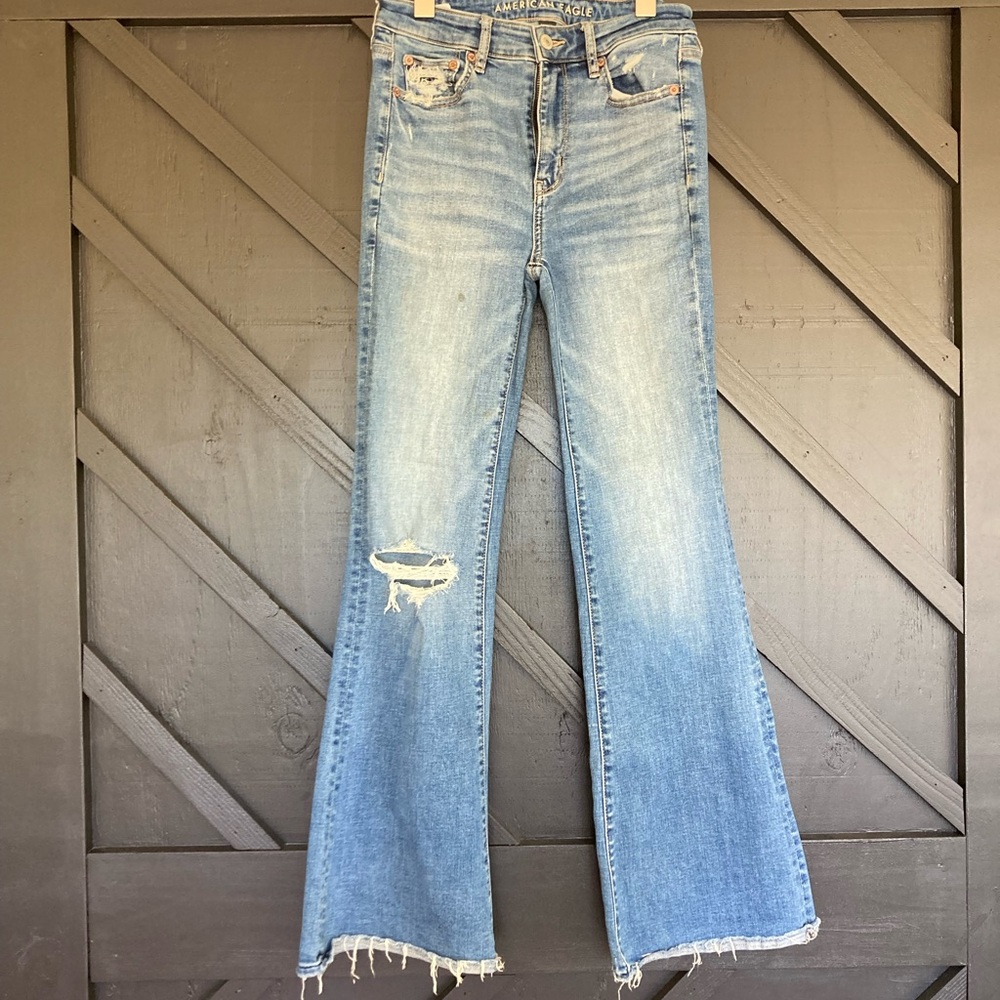 Super cute American eagle flare/bootcut jeans